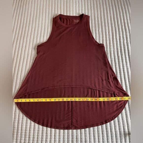 Athleta Essence Relaxed High Low Athleisure Tank Size Small Antique Burgundy EUC - Picture 7 of 11